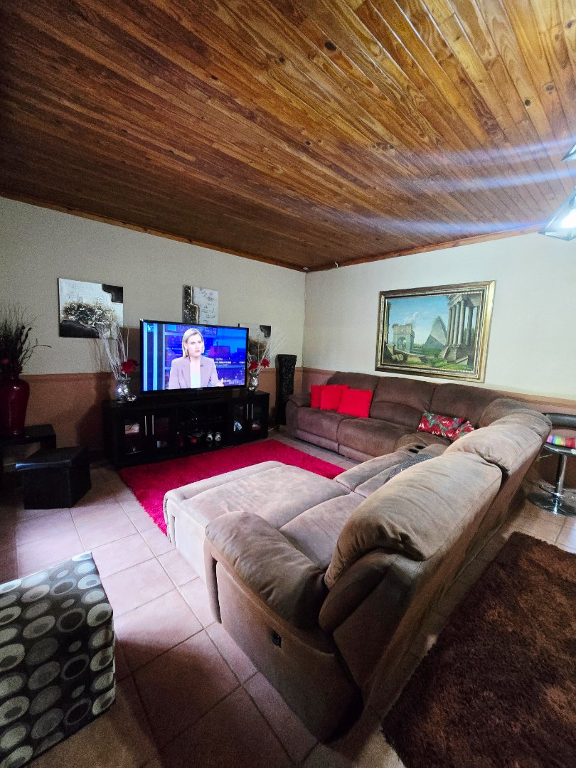 3 Bedroom Property for Sale in Wilkoppies North West